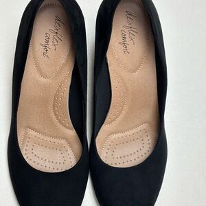 Dexflex Comfort Women's Classic Black Suede-like Wedges